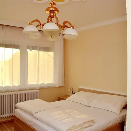 בית הארחה Molnar Vendeghaz Ujfeherto