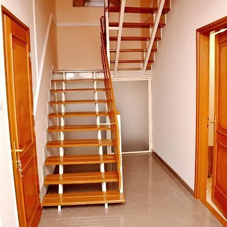 Molnar Vendeghaz בית הארחה Ujfeherto