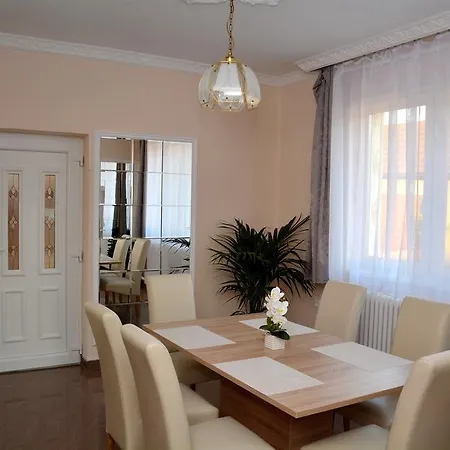 Molnar Vendeghaz בית הארחה