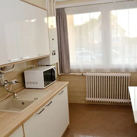 Molnar Vendeghaz בית הארחה 3*