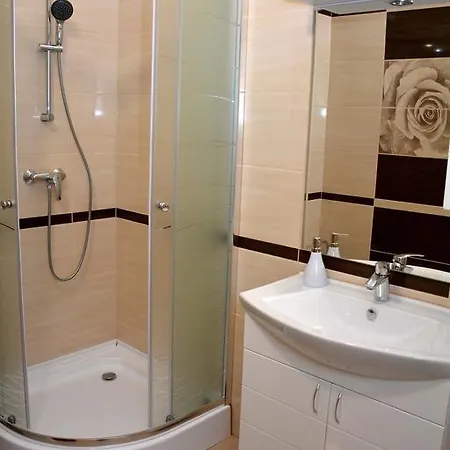 Guest house Molnar Vendeghaz Ujfeherto