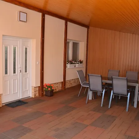 Molnar Vendeghaz 3* Ujfeherto