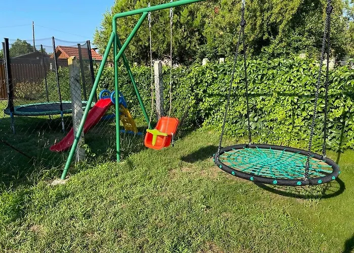 Molnar Vendeghaz بيت ضيافة 3*